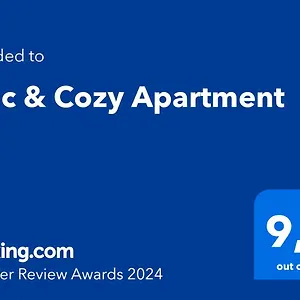 Chic & Cozy Apartment